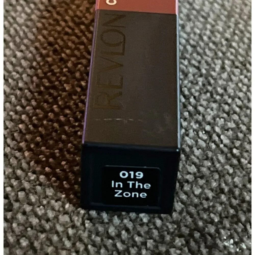 Revlon colorstay suede